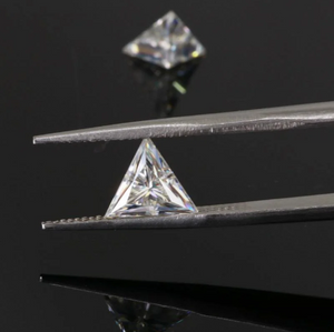 2,5 mm Dreieck geschnitten hochwertige VVS D Farbe 3EX Fabrik Großhandel Moissanite