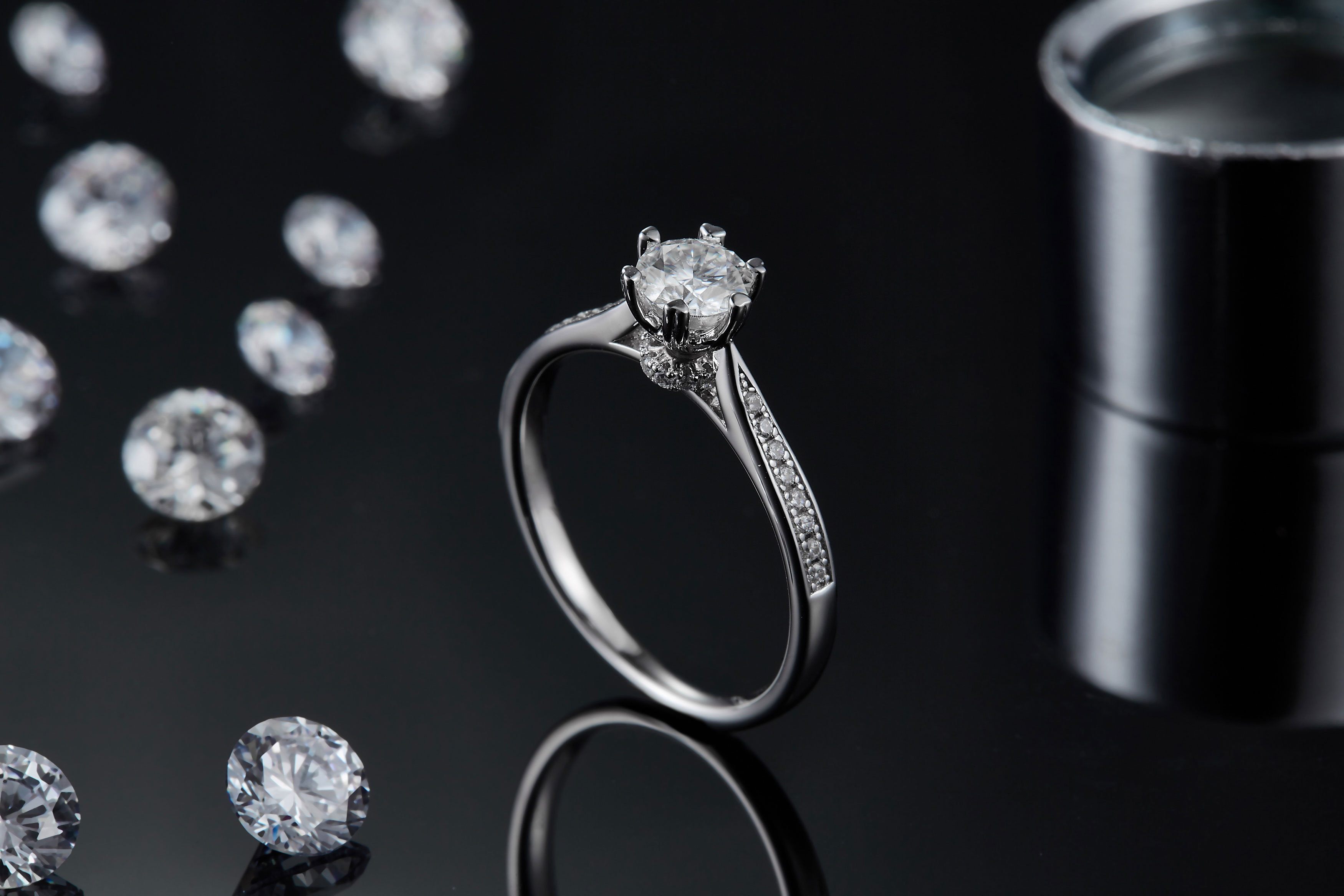 Moissanite-Ring im klassischen Stil für Damen zum Valentinstag