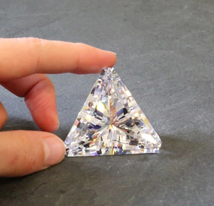 5,5 mm Dreiecksschnitt Hohe Qualität VVS D Farbe 3EX Fabrik Großhandel Moissanite