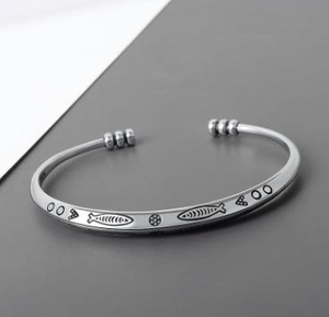 Handgefertigtes Armband aus 925er Sterlingsilber im nationalen Stil