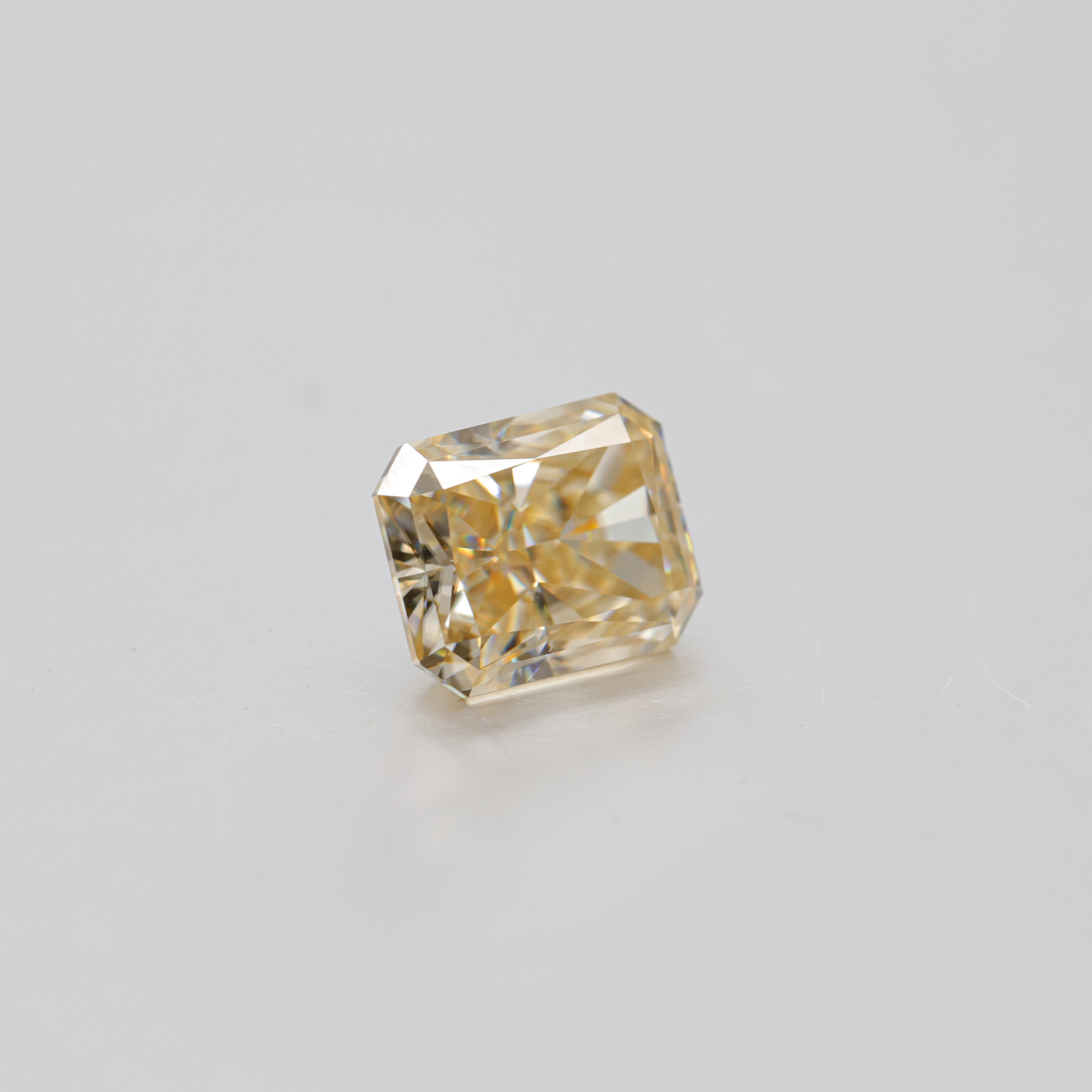 Ausgezeichnete Qualität Radiant Cut Champagne VVS Morsonite Synthetischer Moissanite 