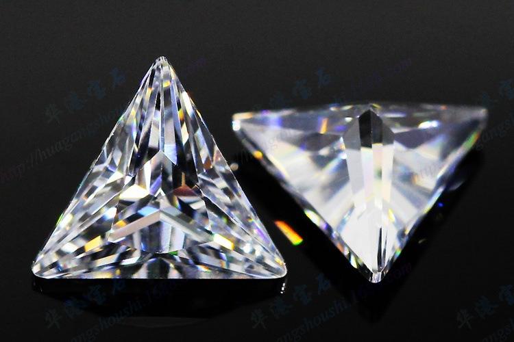 4,0 mm Dreiecksschnitt Hohe Qualität VVS D Farbe 3EX Fabrik Großhandel Moissanite