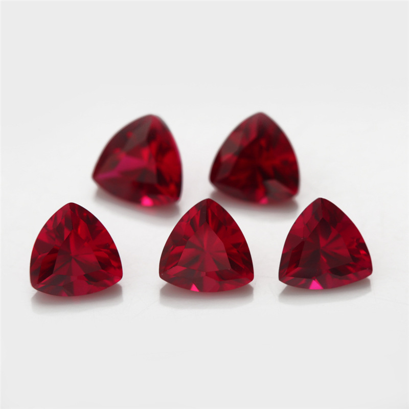 8 # Red Corundum Fat Triangle Artificial Ruby Ring Zubehör