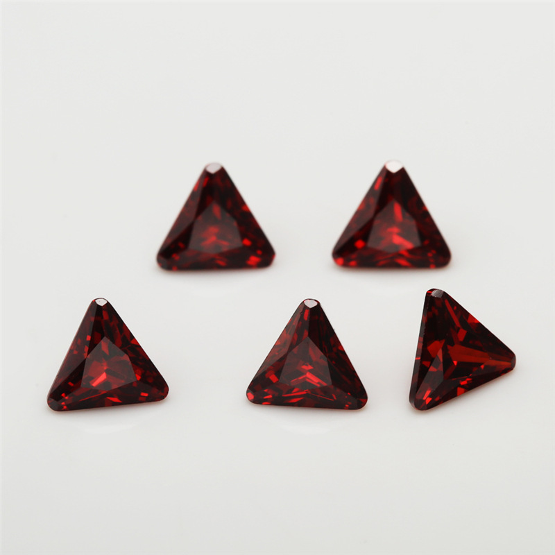 5A Oxblood Red Manufaktur Großhandel Dreieck Zirkonia für Schmuck